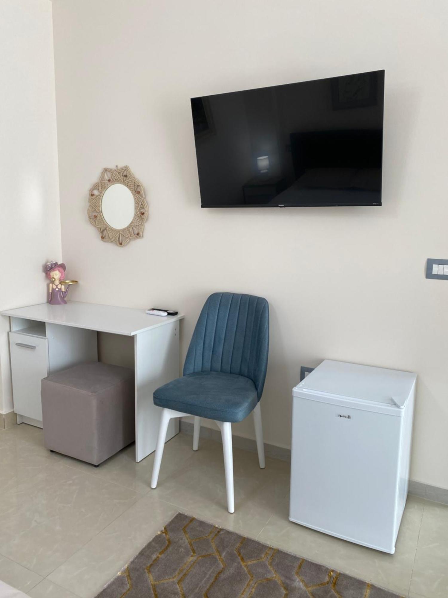 Tinas Rooms Durrës Esterno foto